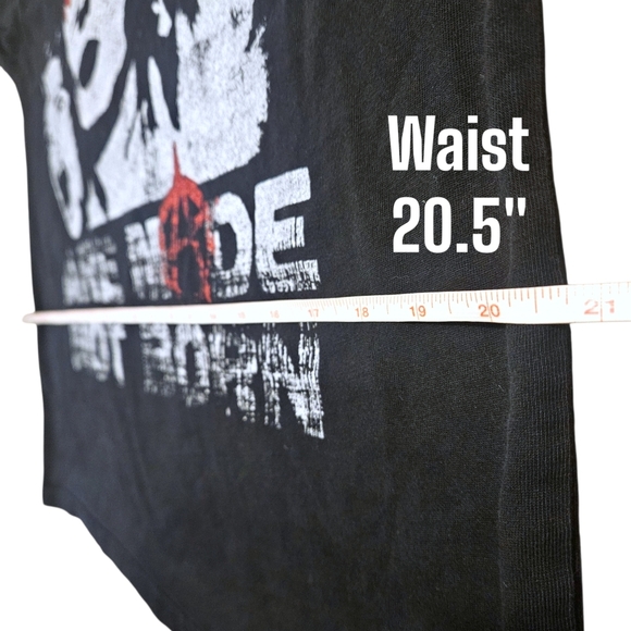 Punk Graphic Tee M Villains Are Made Not Born No Heroes Anarchy Streetwear Y2k - Picture 6 of 7